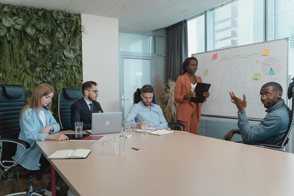 Stratégies pour l'externalisation efficace des opérations de e-commerce : du stockage à la livraison