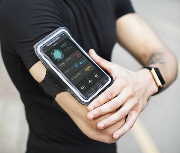 Quel est l'avantage des brassards personnalisés ?