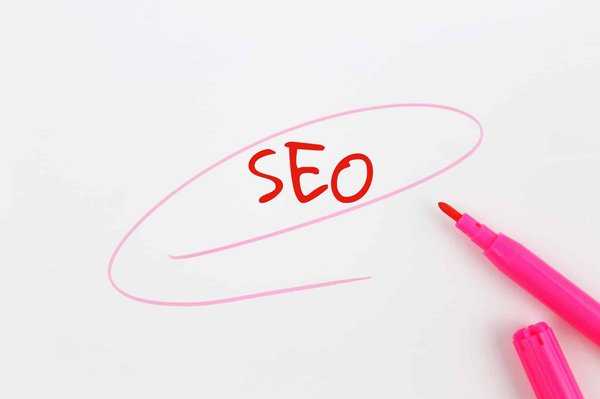 Comment évaluer l'efficacité des outils SEO utilisés par votre agence web design pour améliorer votre positionnement en ligne ?