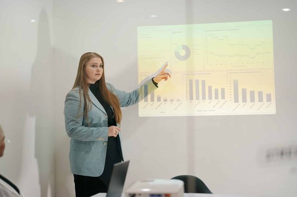 Quels indicateurs utiliser pour mesurer l'efficacité du leadership transformationnel ?